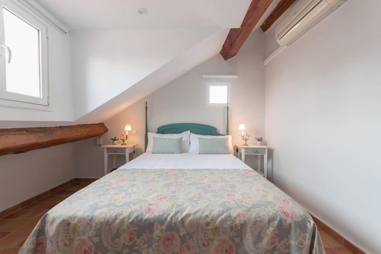 Cozy One-Bedroom Penthhouse La Latina Madrid Exterior photo