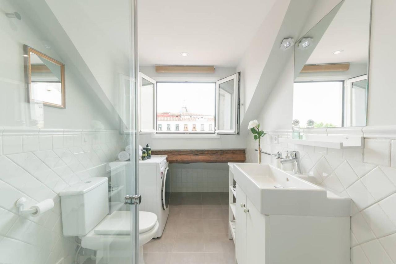 Cozy One-Bedroom Penthhouse La Latina Madrid Exterior photo